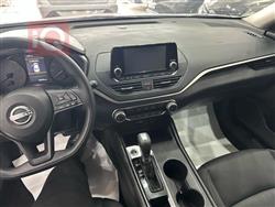 نيسان ألتيما